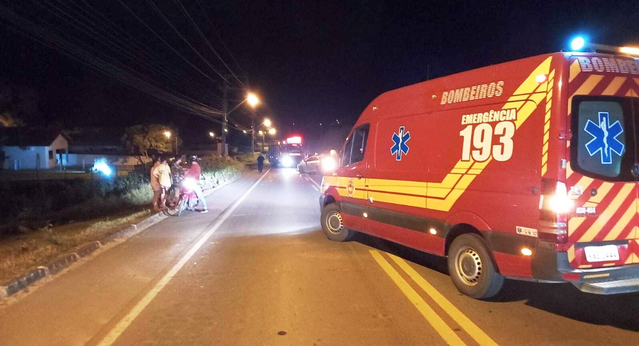 Casa pega fogo e fica destruída após criança brincar com vela no Oeste de  SC - Éder Luiz Notícias